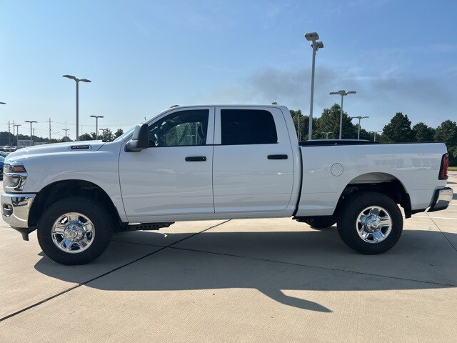 2026 Ram 2500 Tradesman photo 3
