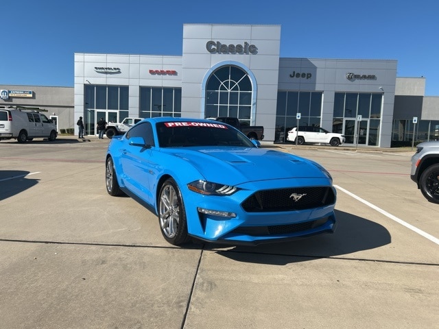 2022 Ford Mustang GT Premium's photo
