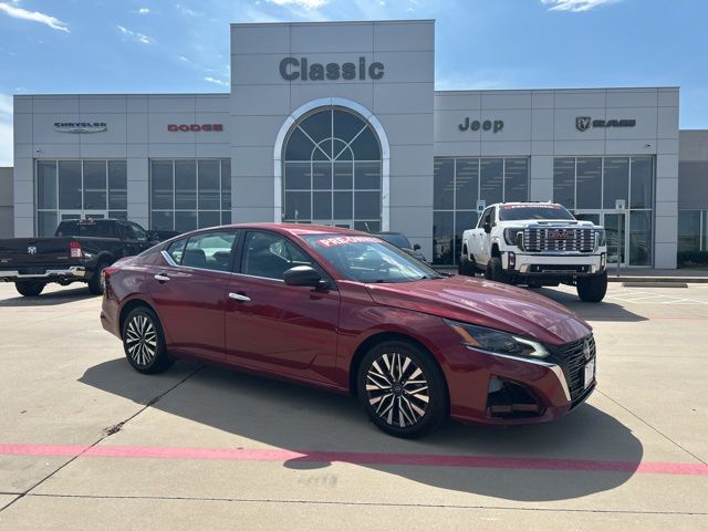 2024 Nissan Altima 2.5 SV's photo
