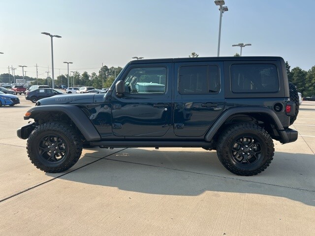 2025 Jeep Wrangler Willys photo 4