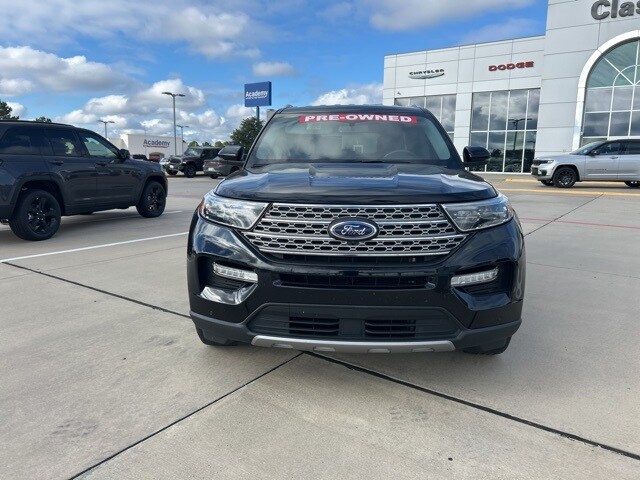 2023 Ford Explorer Limited photo 2