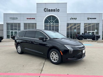 2027 Chrysler Pacifica SELECT Passenger Van