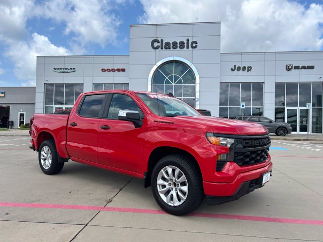 2022 Chevrolet Silverado 1500 Custom Truck Crew Cab