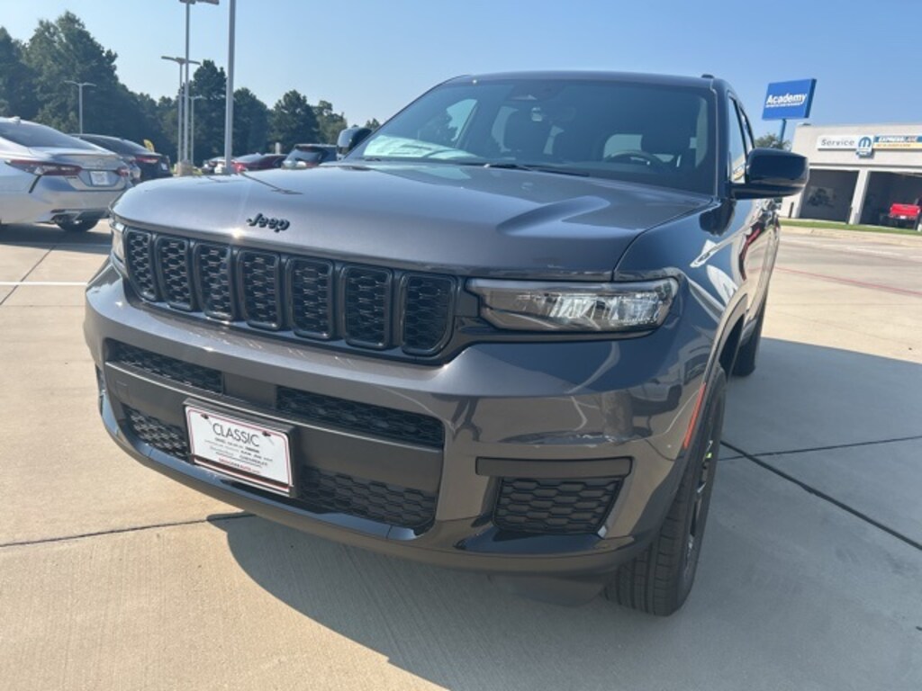 New 2025 Jeep Grand Cherokee L ALTITUDE X 4X4 Sport Utility