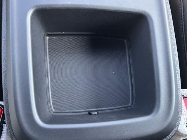 2026 Chrysler Pacifica Select - Photo 34