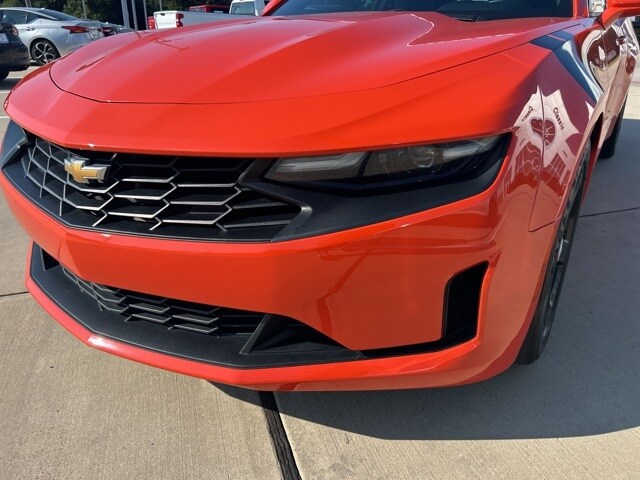 2019 Chevrolet Camaro 1LT photo 4