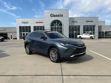2024 Toyota Venza XLE SUV
