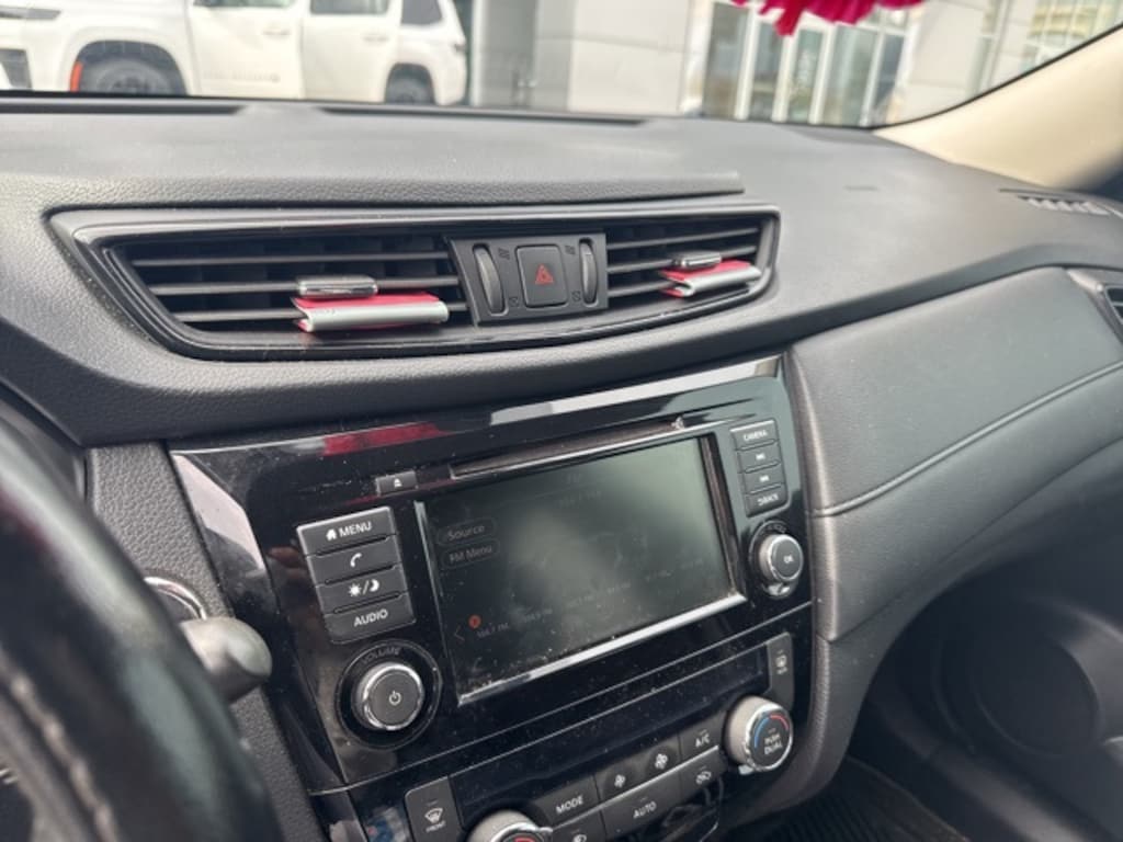 Used 2019 Nissan Rogue SV SUV