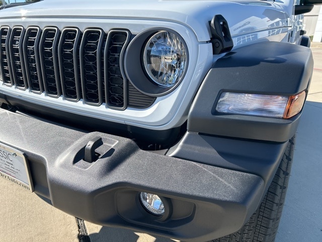 2026 Jeep Wrangler 2-Door Sport - Photo 4