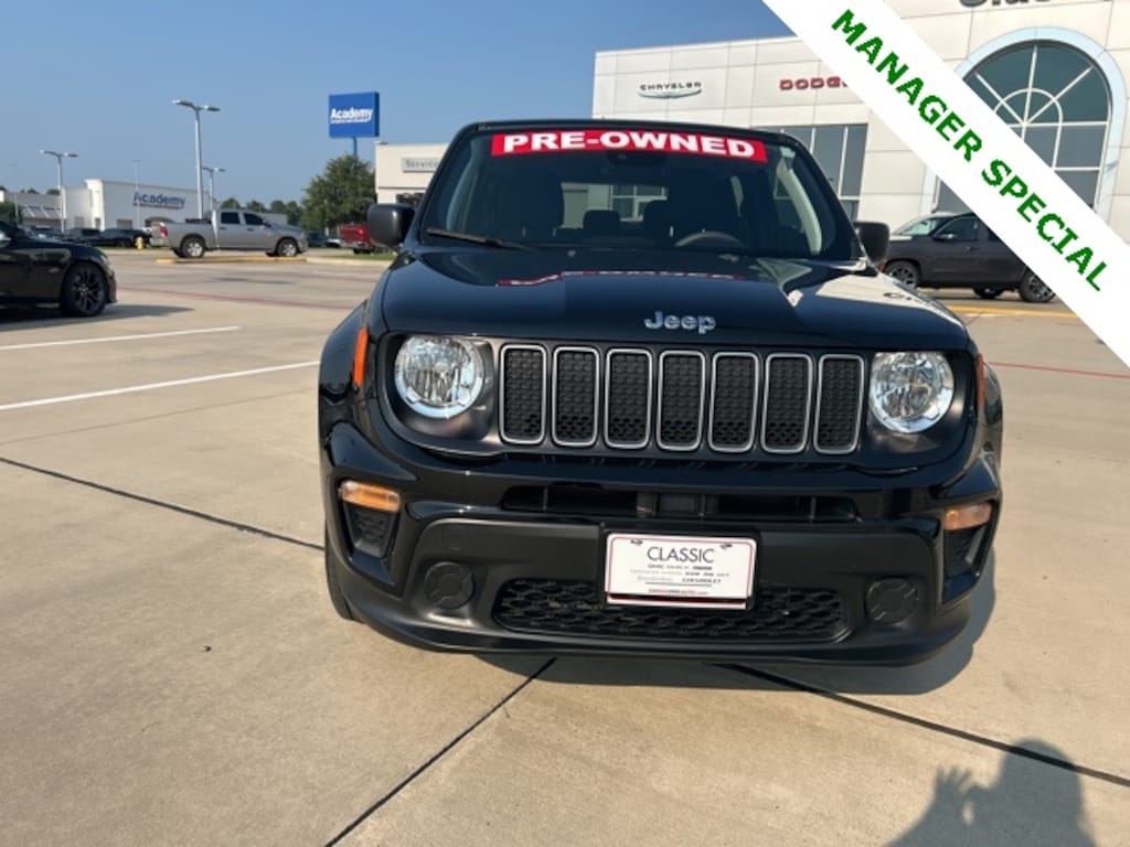 Used 2023 Jeep Renegade Latitude SUV