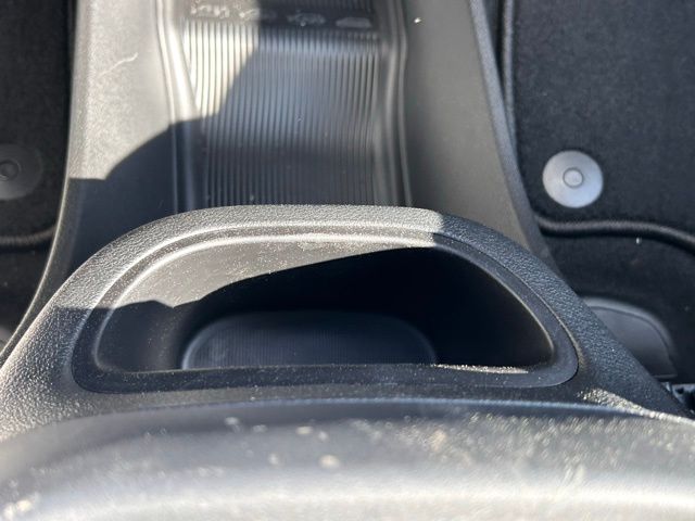 2026 Chrysler Pacifica Select - Photo 32
