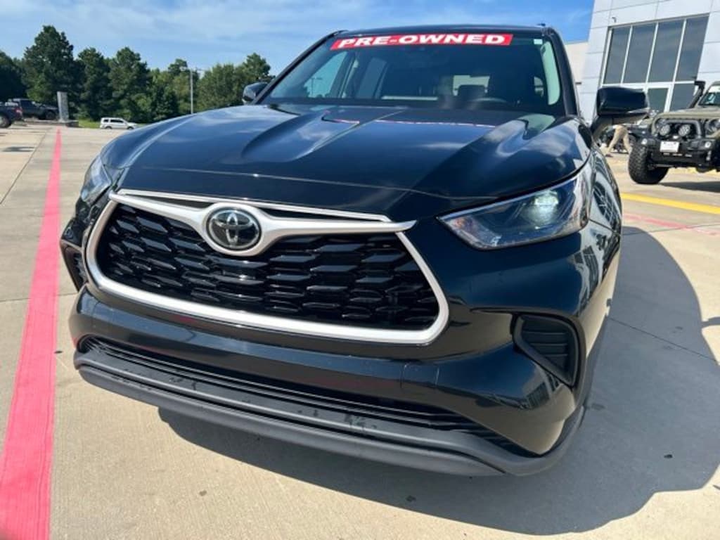 Used 2022 Toyota Highlander L SUV