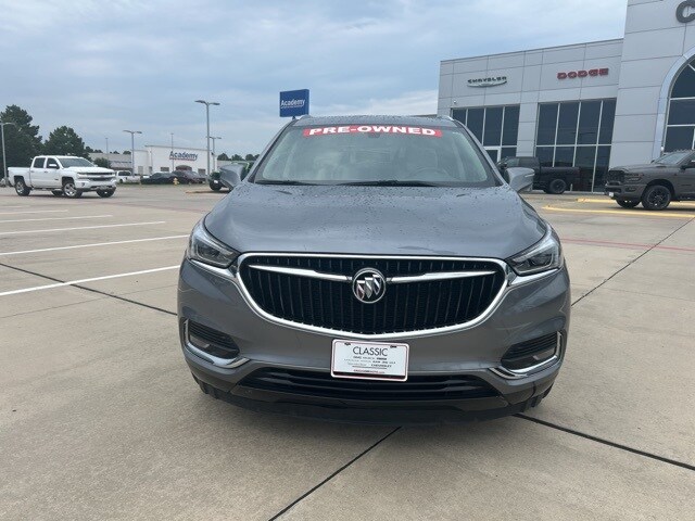 2020 Buick Enclave Essence photo 2