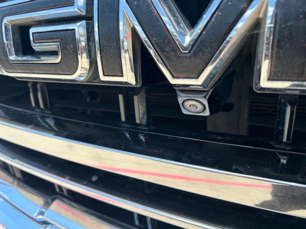 Used 2023 GMC Yukon SLT SUV