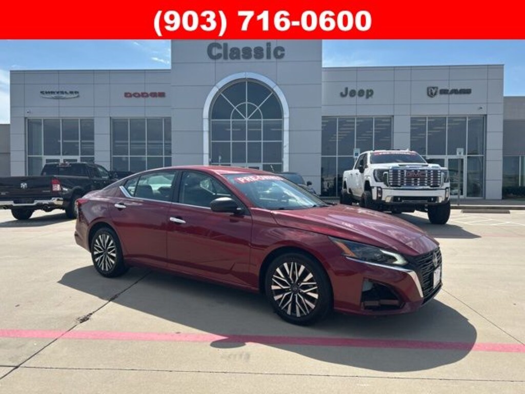 Used 2024 Nissan Altima 2.5 SV Sedan