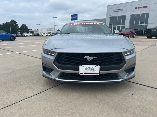 2024 Ford Mustang EcoBoost Premium photo 3