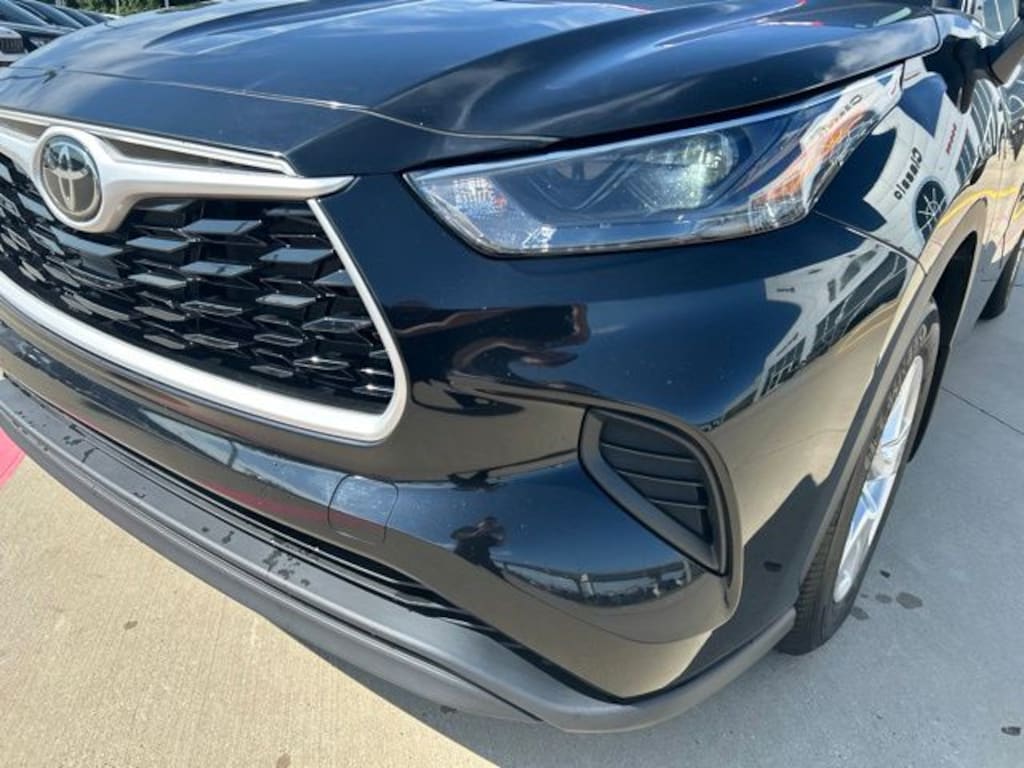 Used 2022 Toyota Highlander L SUV