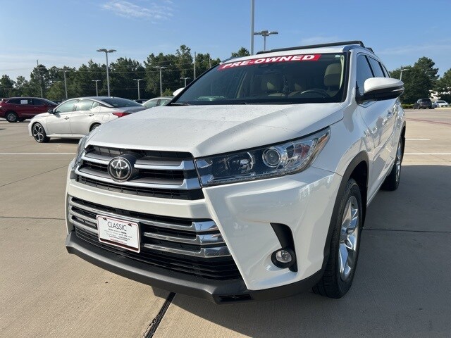 2019 Toyota Highlander Limited Platinum photo 3