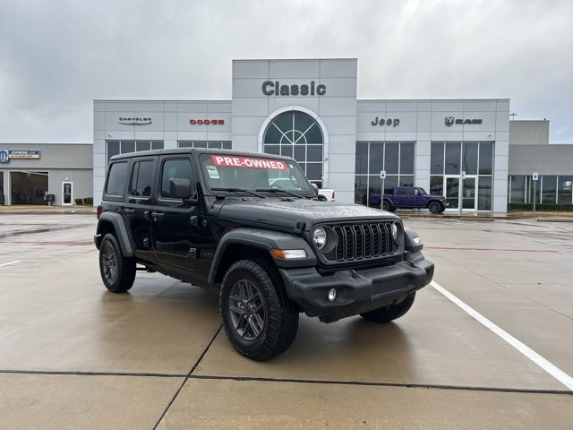 2024 Jeep Wrangler 4-Door Sport S's photo