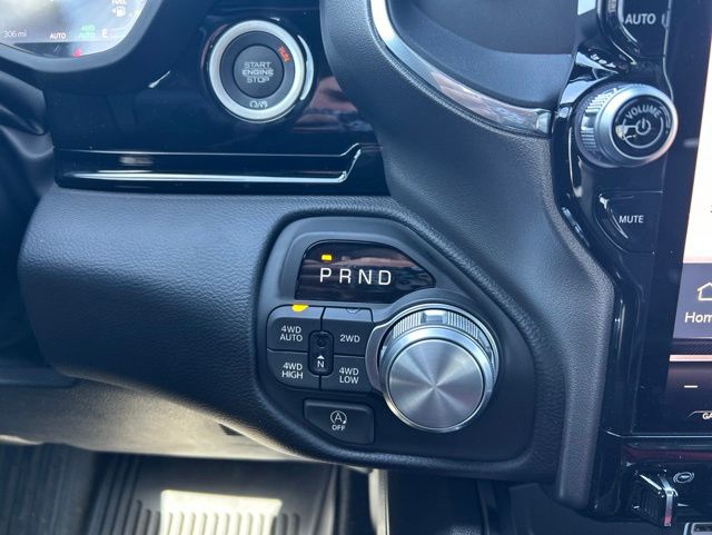 2026 RAM 1500 Laramie - Photo 24