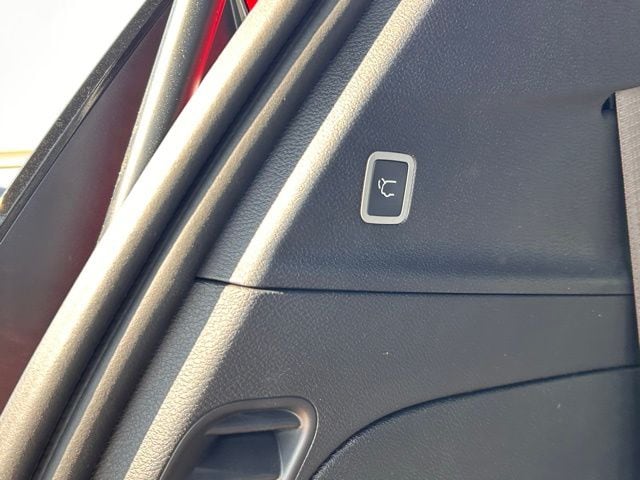 2026 Chrysler Pacifica Select - Photo 13