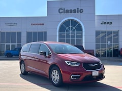 2026 Chrysler Pacifica SELECT Passenger Van