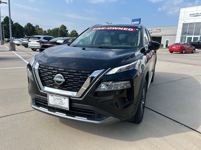 2023 Nissan Rogue SL photo 2