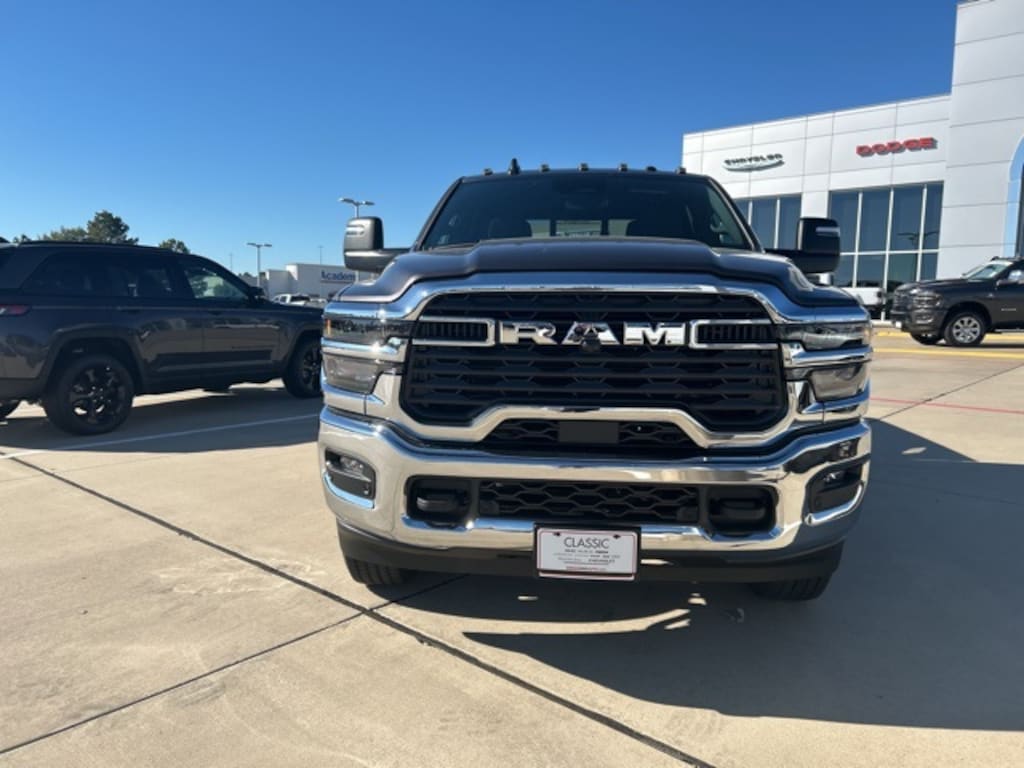 New 2026 Ram 2500 TRADESMAN CREW CAB 4X4 6'4 BOX Pickup