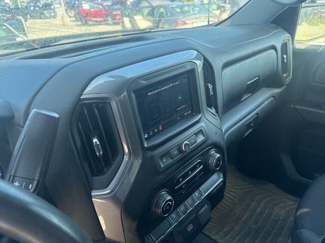 2019 Chevrolet Silverado 1500 Custom Trail Boss photo 2