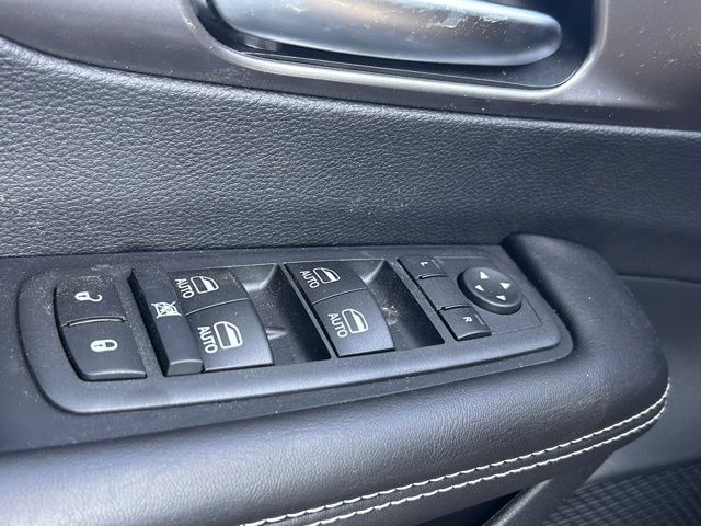2026 Chrysler Pacifica Select - Photo 19