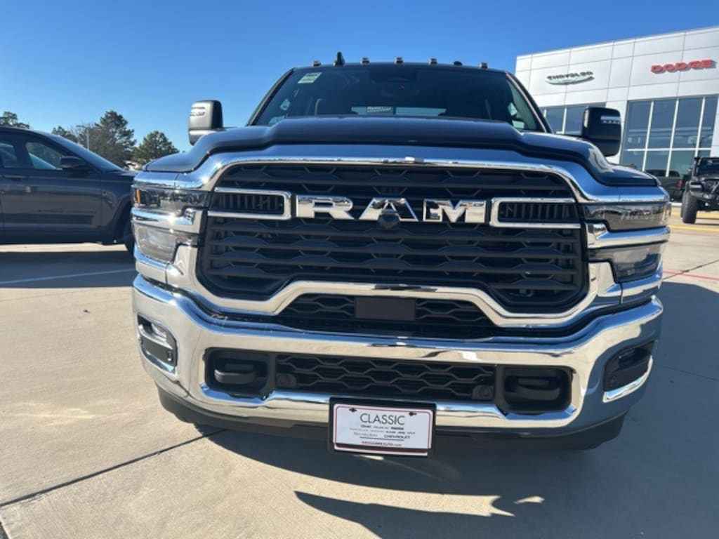 New 2026 Ram 2500 LONE STAR CREW CAB 4X4 6'4 BOX Pickup