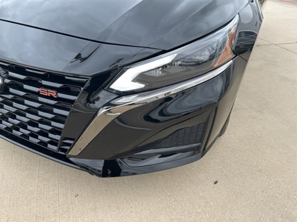 Used 2025 Nissan Altima 2.5 SV Sedan