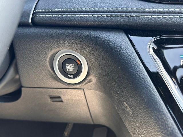 2026 Chrysler Pacifica Select - Photo 25