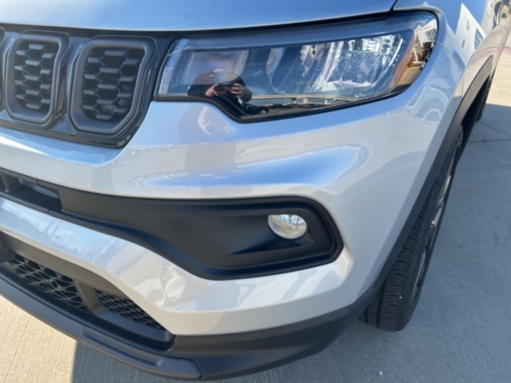 New 2026 Jeep Compass LATITUDE ALTITUDE 4X4 Sport Utility