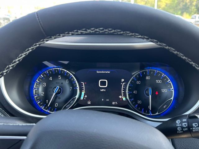 2026 Chrysler Pacifica Select - Photo 24