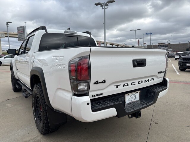 2022 Toyota Tacoma TRD Pro photo 3