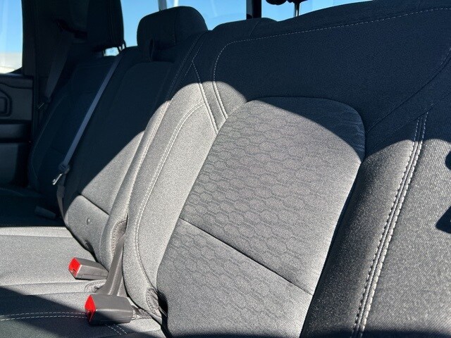2026 RAM 1500 Express - Photo 40