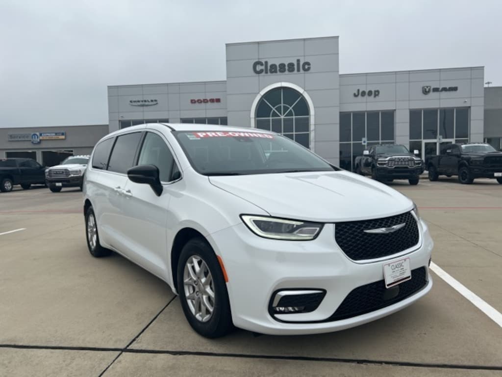 Used 2024 Chrysler Pacifica Touring L Van Passenger Van