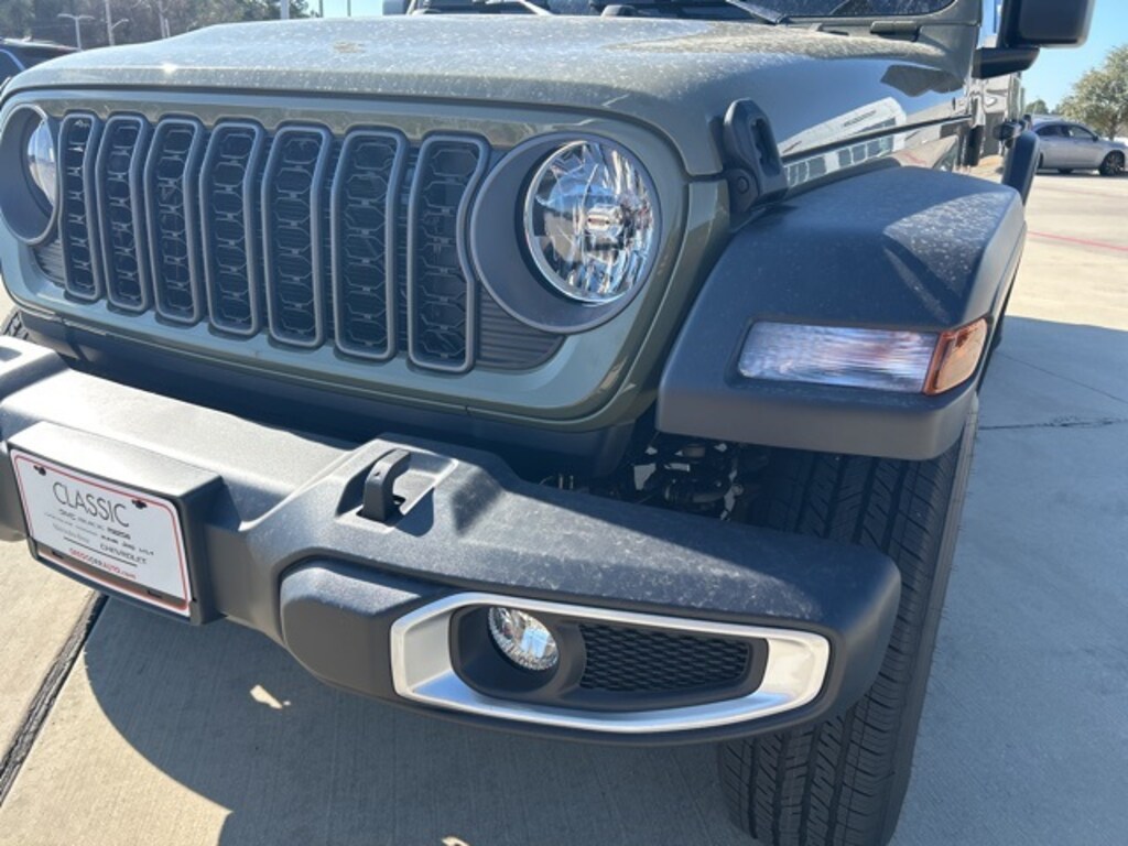 New 2026 Jeep Gladiator SPORT 4X4 Pickup