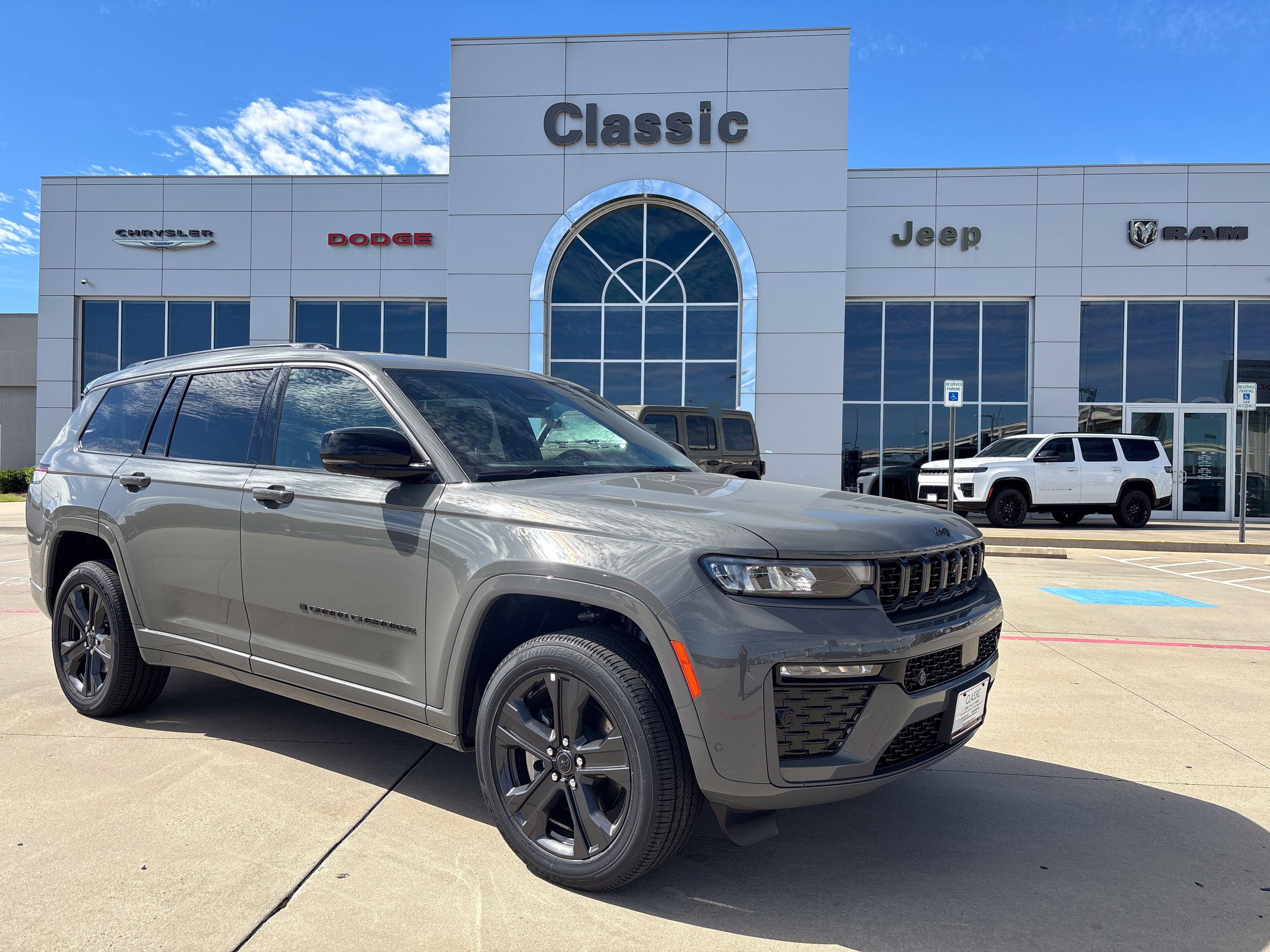 2027 Jeep Grand Cherokee Sport Utility 