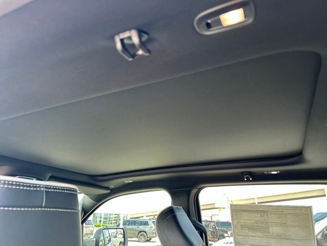 2026 RAM 1500 Laramie - Photo 42