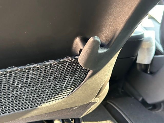 2026 Chrysler Pacifica Select - Photo 42