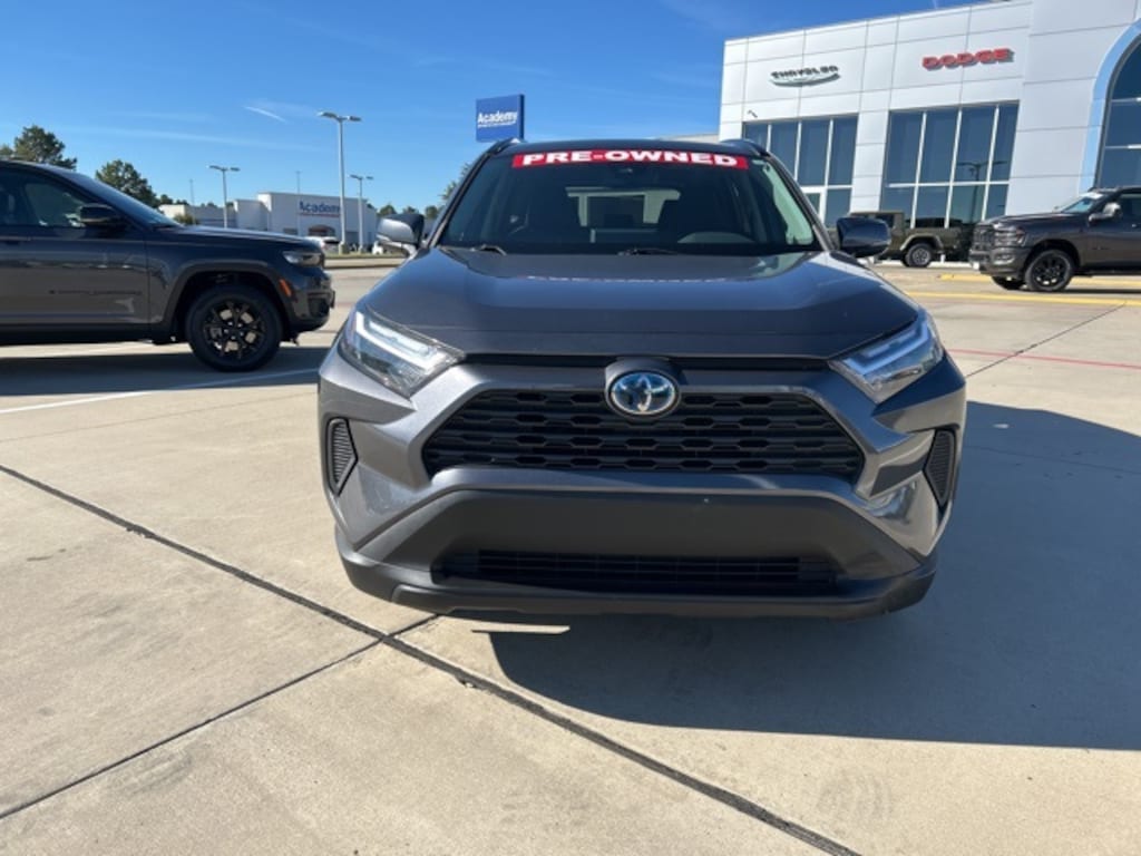 Used 2022 Toyota RAV4 Hybrid XLE SUV