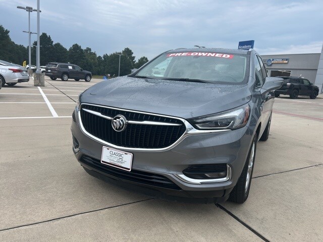 2020 Buick Enclave Essence photo 3