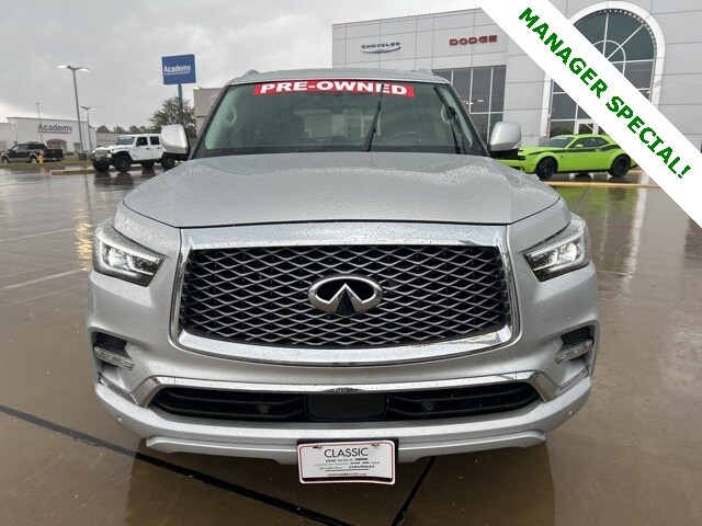 2021 Infiniti QX80 Luxe photo 2