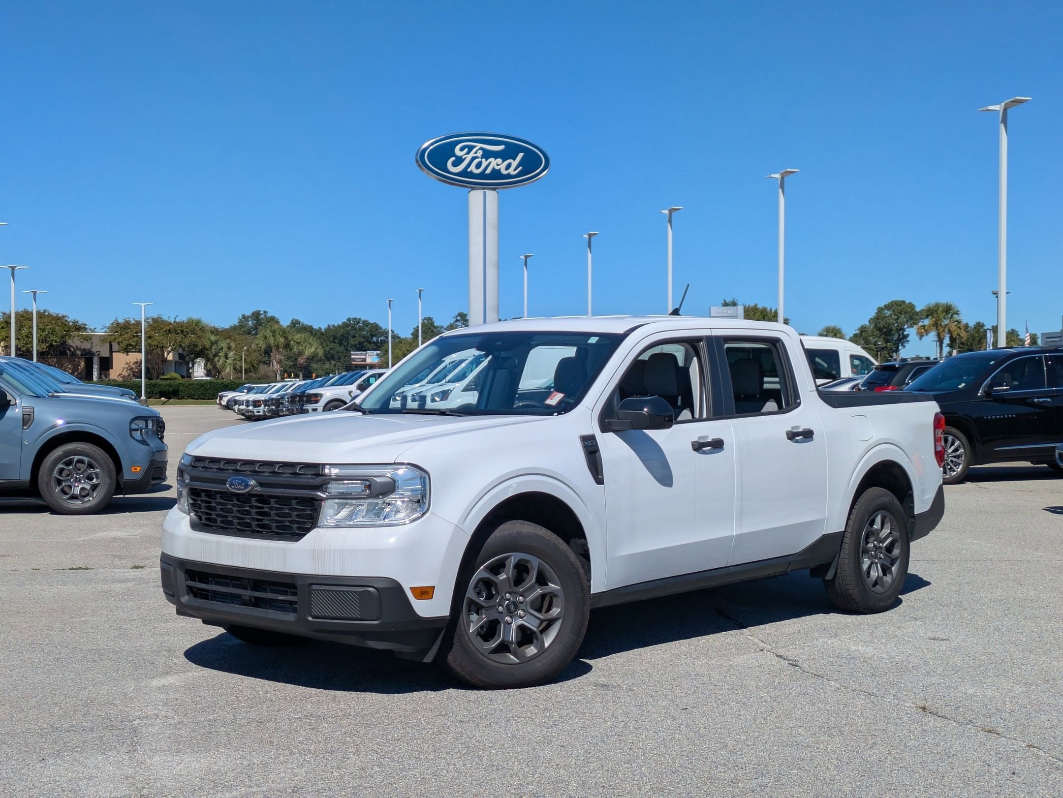 2024 Ford Maverick XLT's photo