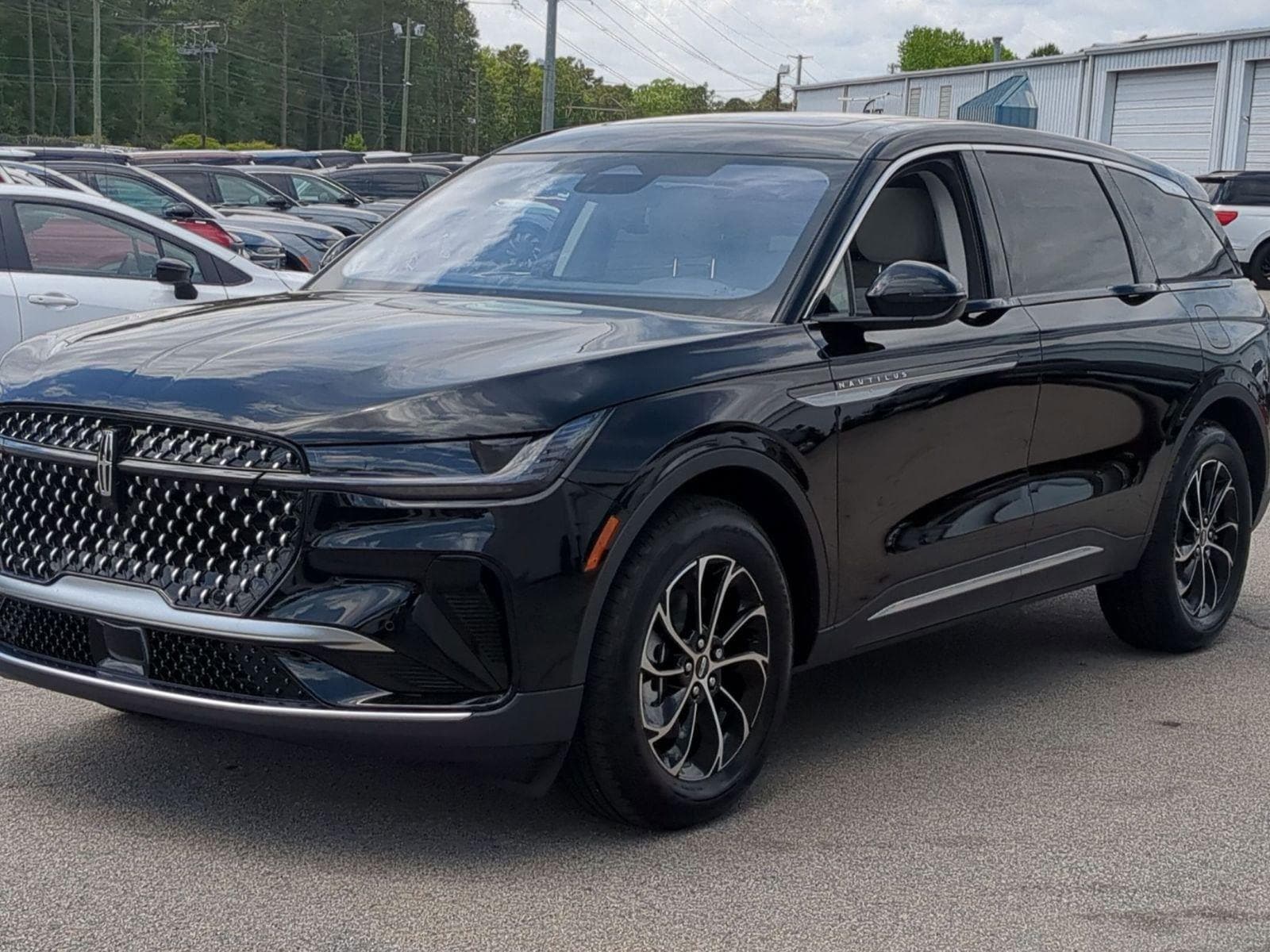 2026 Lincoln Nautilus Premiere AWD's photo