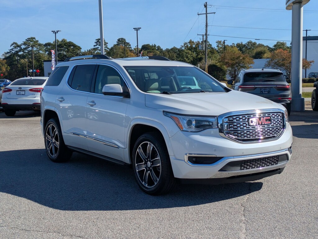Used 2017 GMC Acadia Denali FWD  Denali