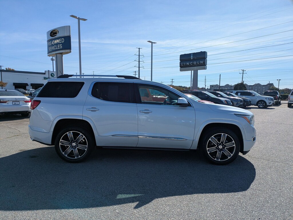 Used 2017 GMC Acadia Denali FWD  Denali