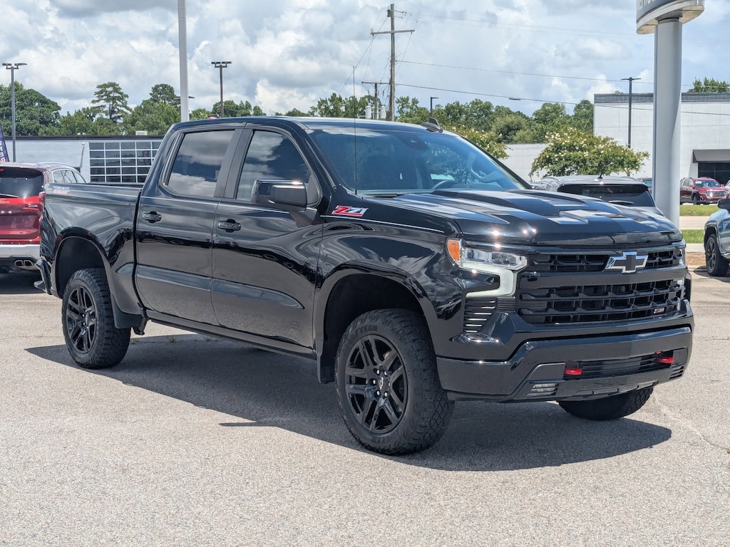 Used 2023 Chevrolet Silverado 1500 LT Trail Boss 4WD Crew Cab 147 LT Trail Boss